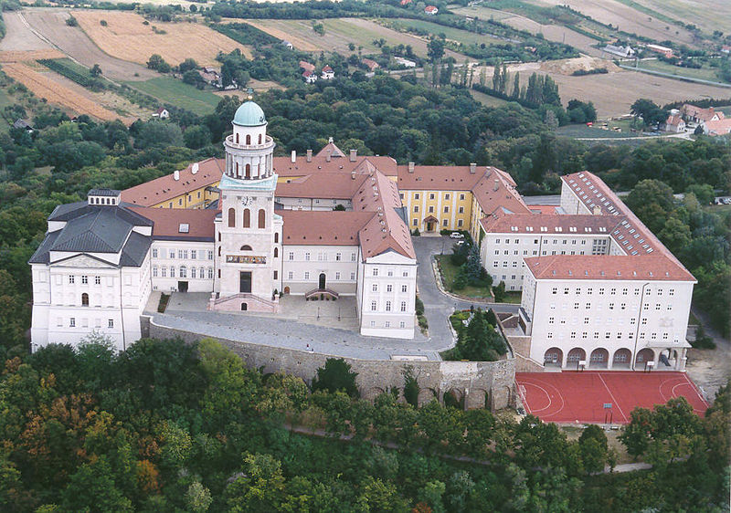 Pannonhalma: Bencés apátság