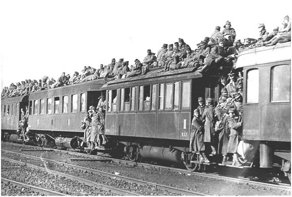 Frontról hazatérő katonák 1918 őszén