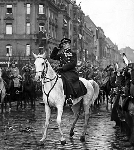 Horthy Miklós bevonulása Budapestre, 1919. november 16.
